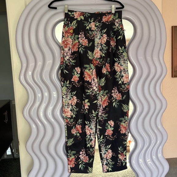 Zimmerman linen set - Picture 4 of 5